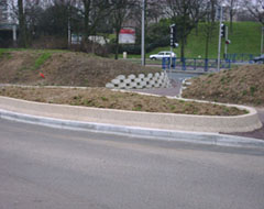 Jardinière en béton extrudé